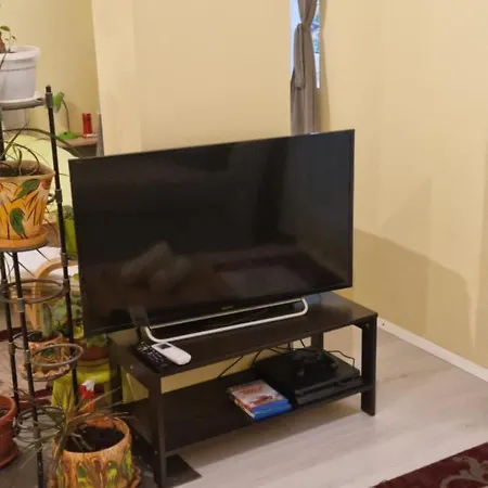 דירה Peaceful In The Center, Close To Subway, Medical סופיה