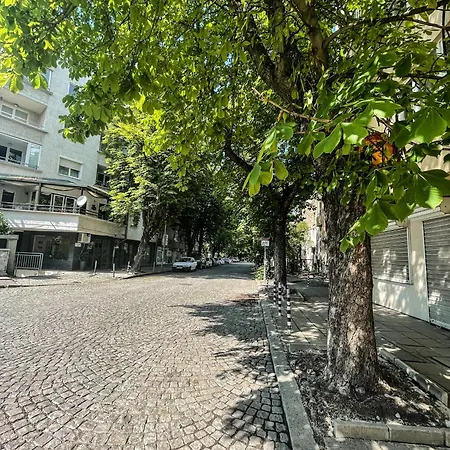 Lägenhet Peaceful In The Center, Close To Subway, Medical Sofia