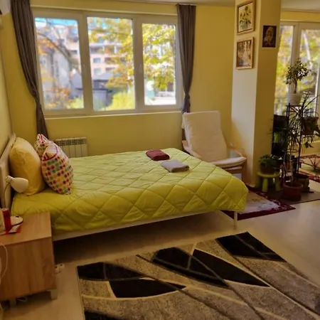 Peaceful In The Center, Close To Subway, Medical Apartamento Sófia