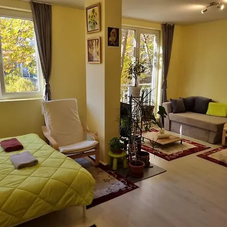 Apartment Peaceful In The Center, Close To Subway, Medical Sofia