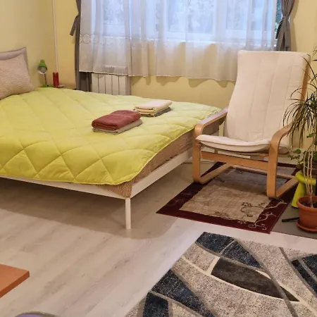 Peaceful In The Center, Close To Subway, Medical *